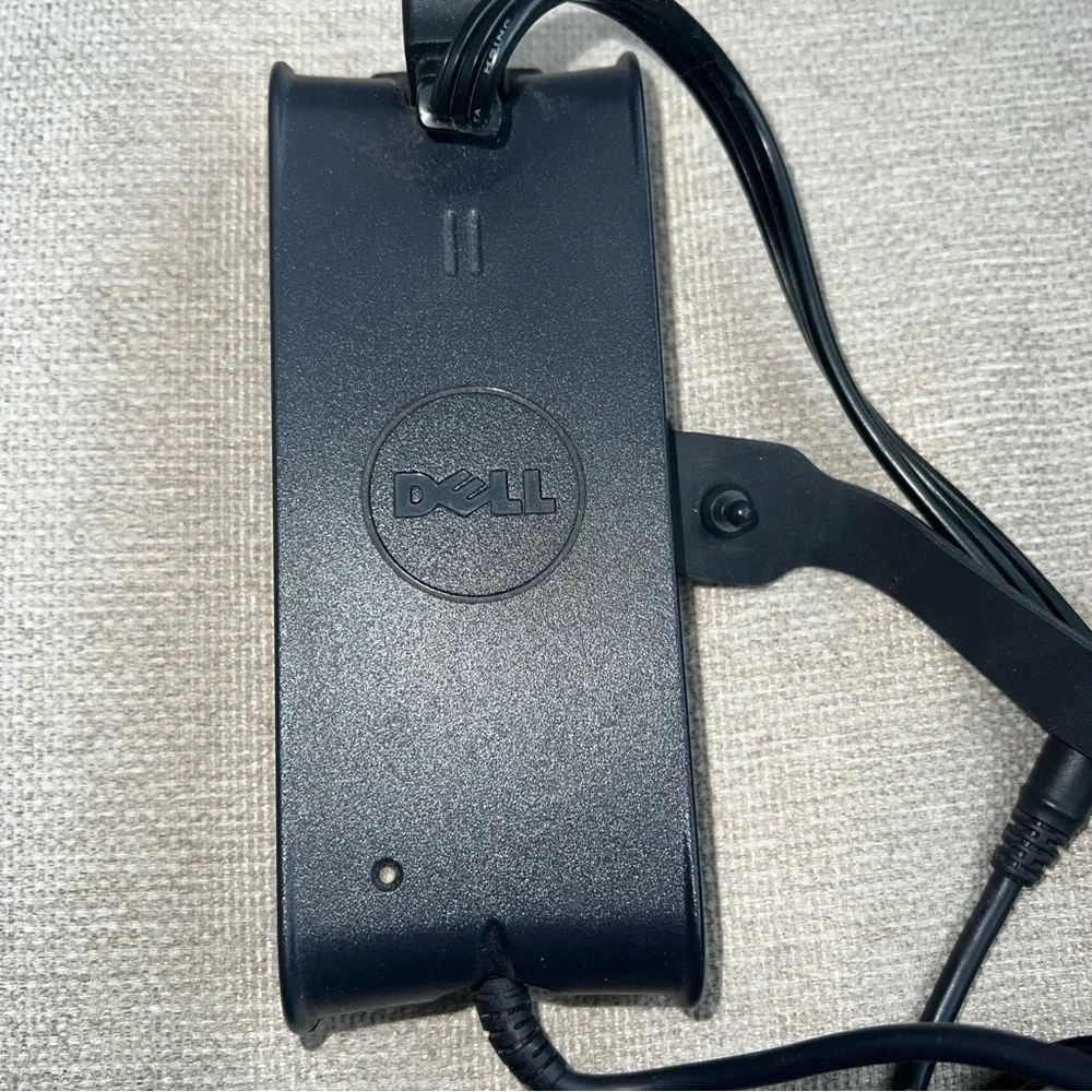 Genuine OEM DELL AC Power Adapter / Charger ADP-90FB Tested